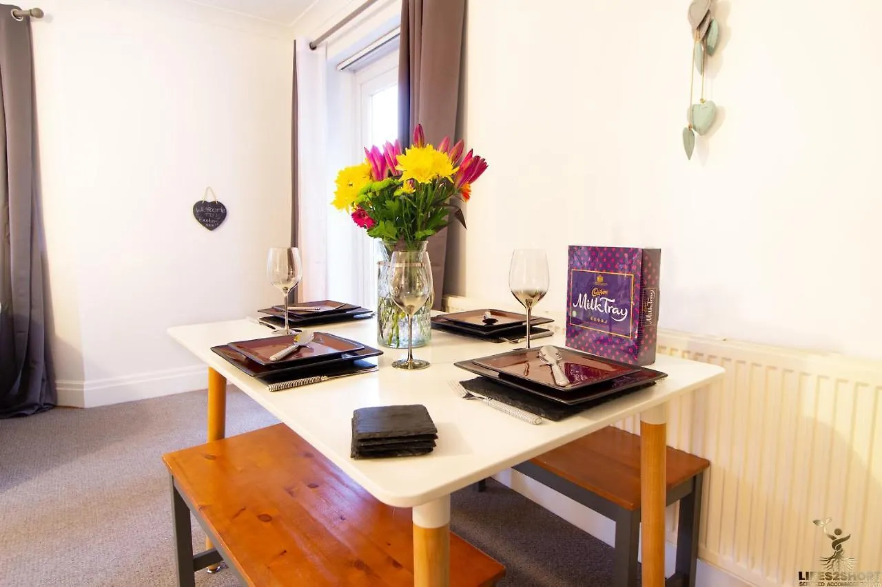Daire Station Lodge Close To City Centre With Parking Exeter